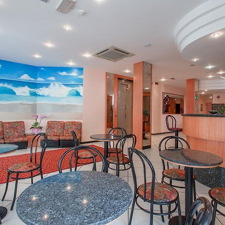 Hotel Basilea Μπελάρια-Ιτζέα Μαρίνα Εξωτερικό φωτογραφία