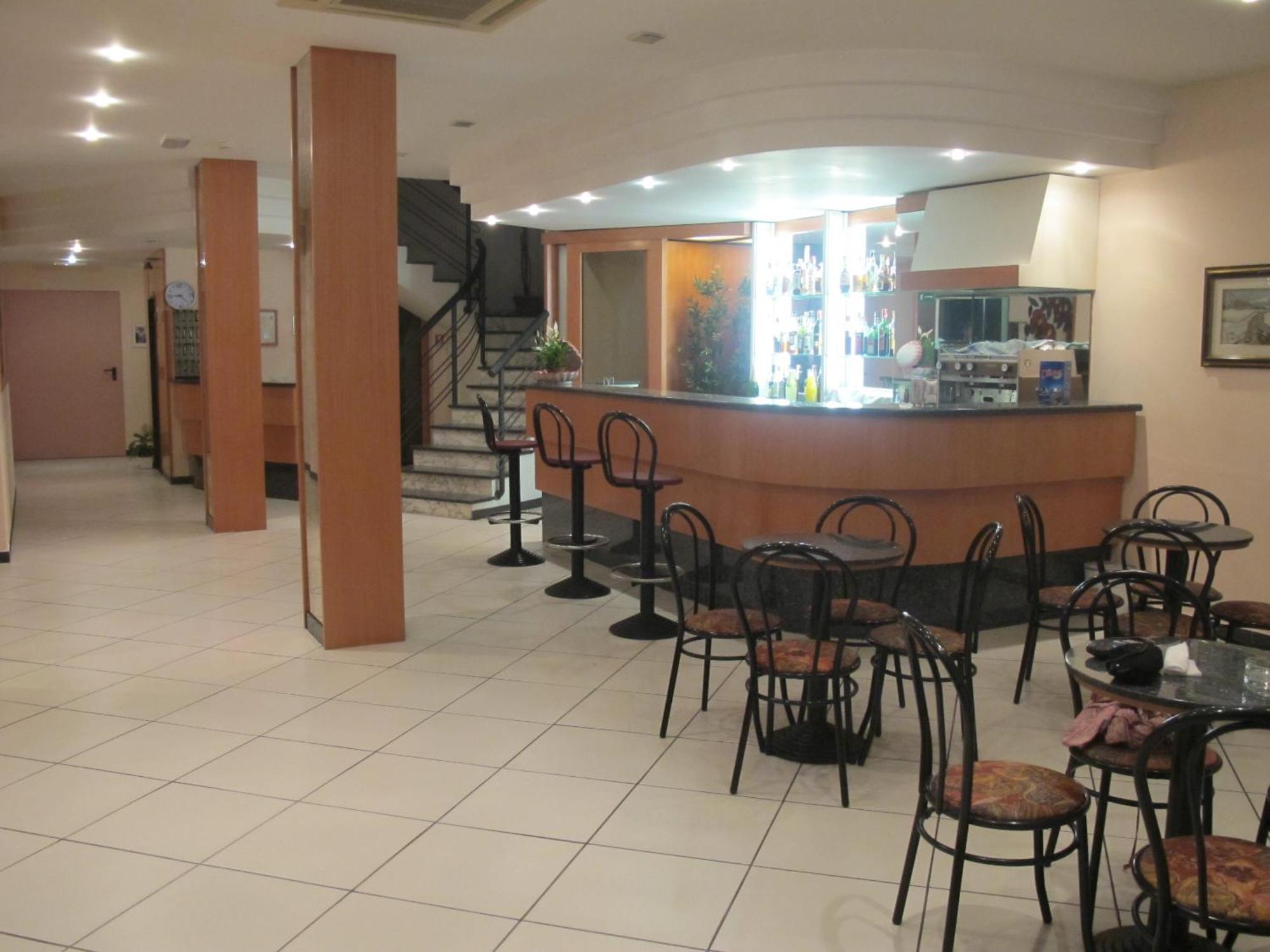 Hotel Basilea Μπελάρια-Ιτζέα Μαρίνα Εξωτερικό φωτογραφία