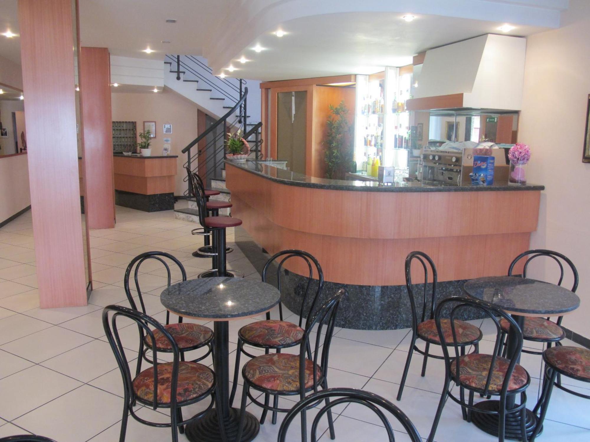 Hotel Basilea Μπελάρια-Ιτζέα Μαρίνα Εξωτερικό φωτογραφία