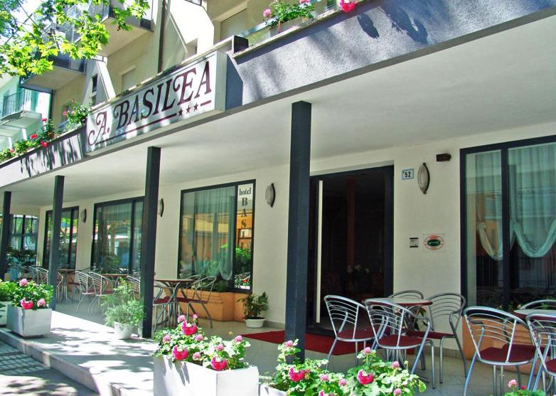 Hotel Basilea Μπελάρια-Ιτζέα Μαρίνα Εξωτερικό φωτογραφία