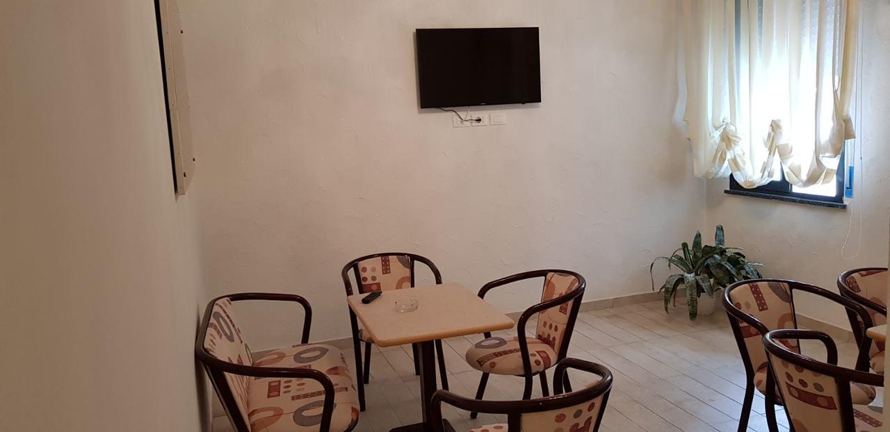 Hotel Basilea Μπελάρια-Ιτζέα Μαρίνα Εξωτερικό φωτογραφία